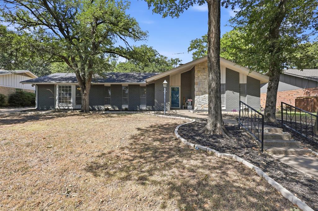 1308 W Redbud Drive