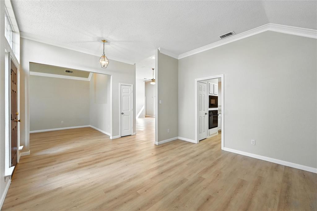 Mesquite, Texas 75181, United States, 4 Bedrooms Bedrooms, ,2 BathroomsBathrooms,Residential,Active,164121