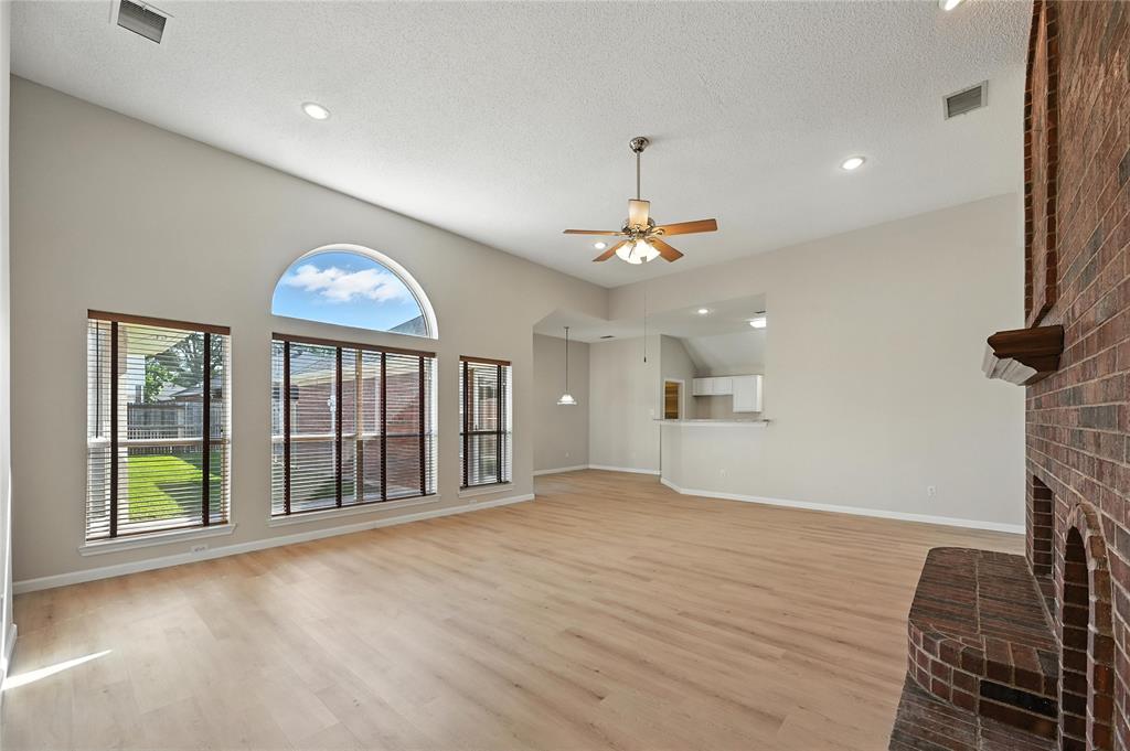 Mesquite, Texas 75181, United States, 4 Bedrooms Bedrooms, ,2 BathroomsBathrooms,Residential,Active,164121