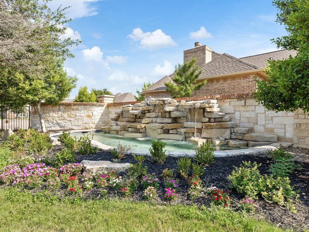 Fountain Village - Residential
