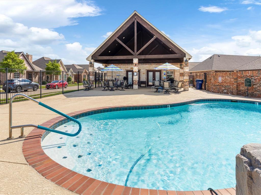 Fountain Village - Residential