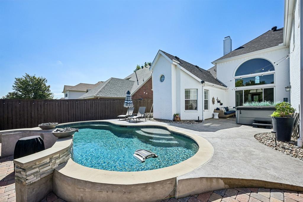 2024 Midhurst Drive