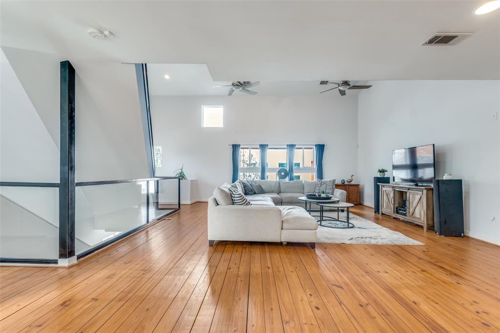 4605 Lester Drive