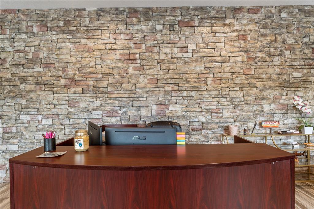 Jg Jacobs A-254 - Commercial Sale