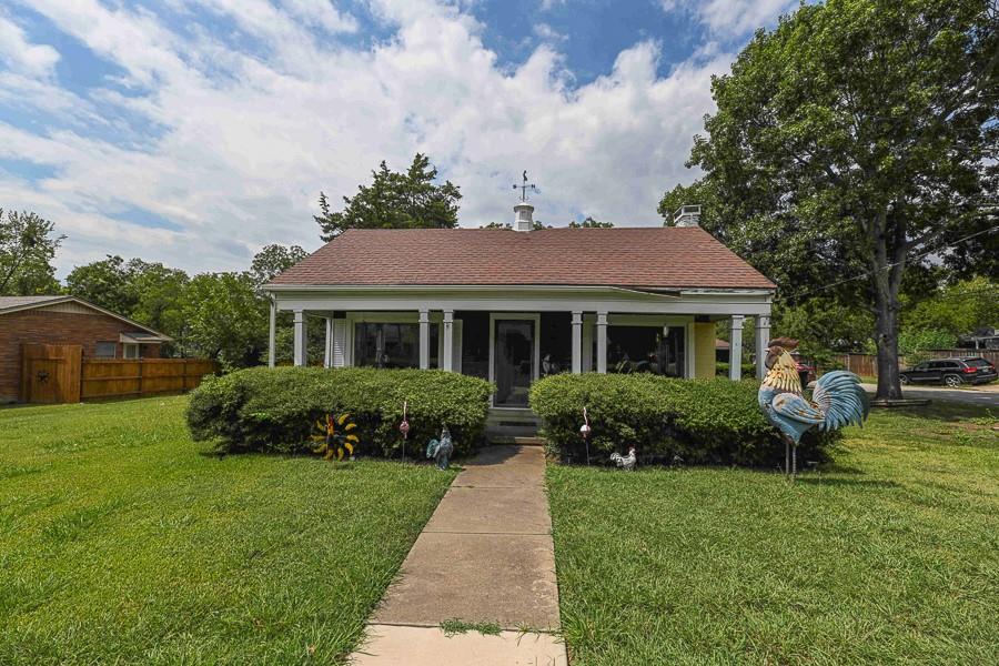 Orig Town Of Wolfe City - Residential