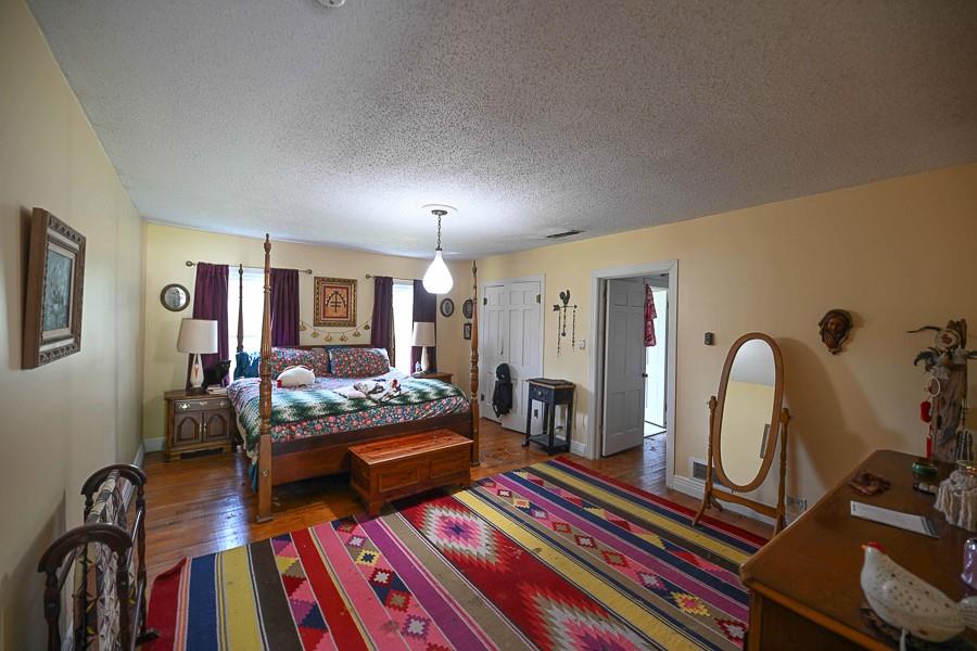 Orig Town Of Wolfe City - Residential