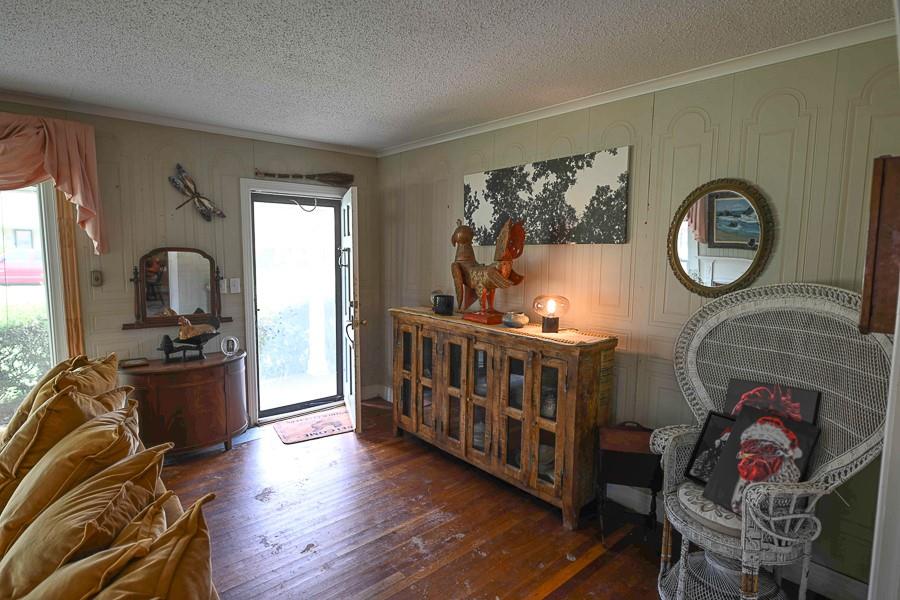 Orig Town Of Wolfe City - Residential