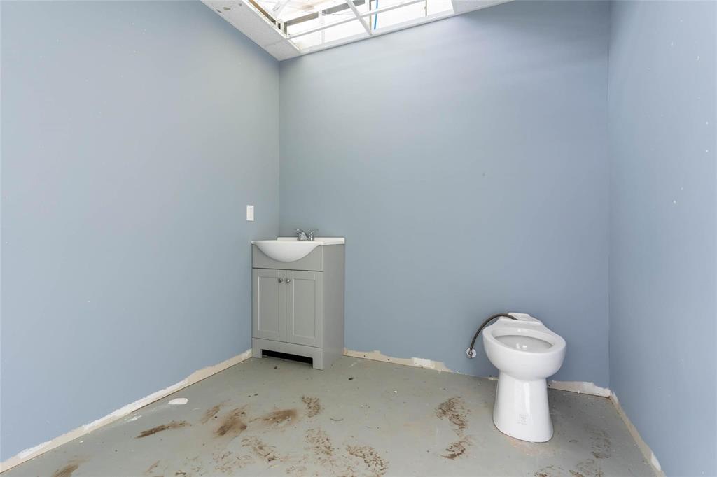 G Carpenter - Commercial Lease