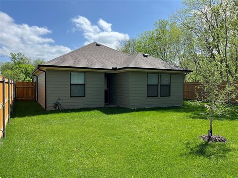 A home in Corsicana