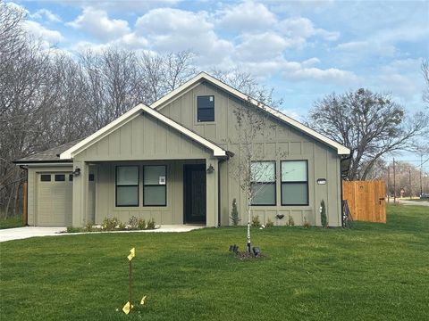 A home in Corsicana