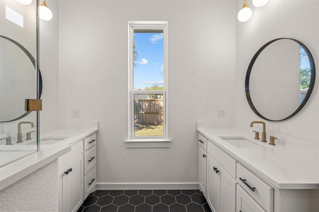 The Villas Downtown - Residential Lease