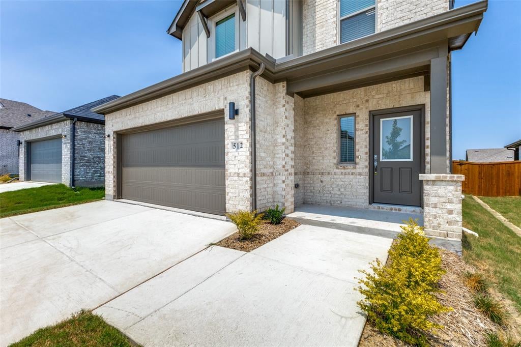 512 Green Grass