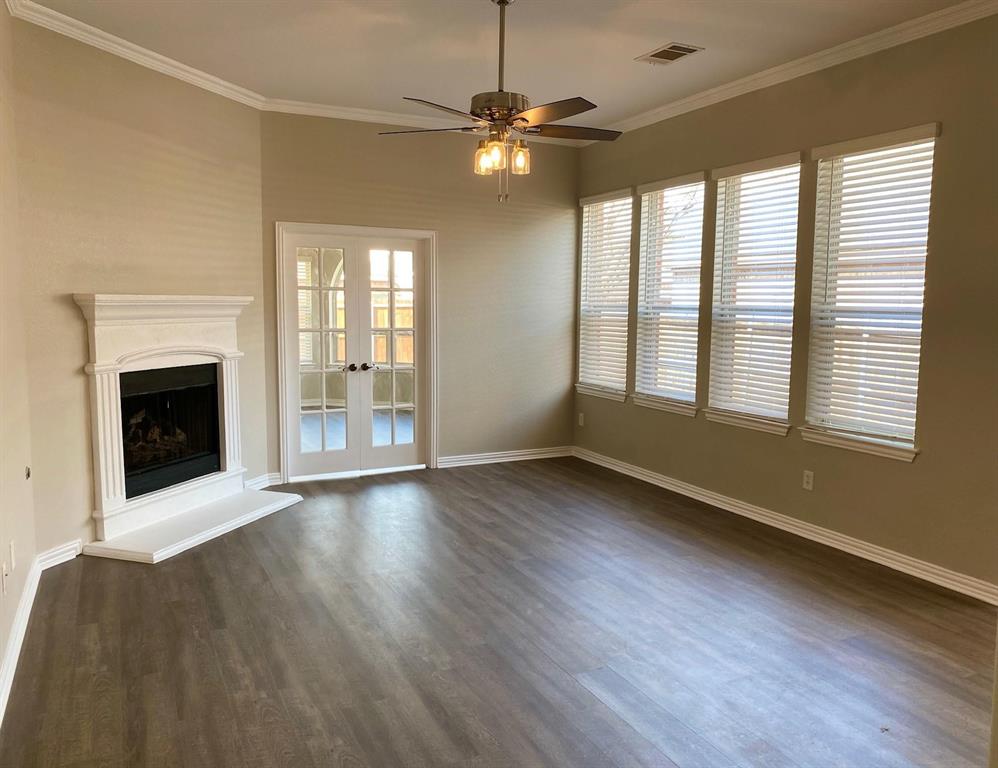 1813 Glen Aerie Lane