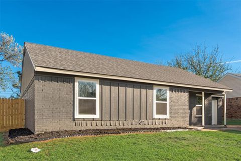 823 Cavalier Drive Arlington TX 76017