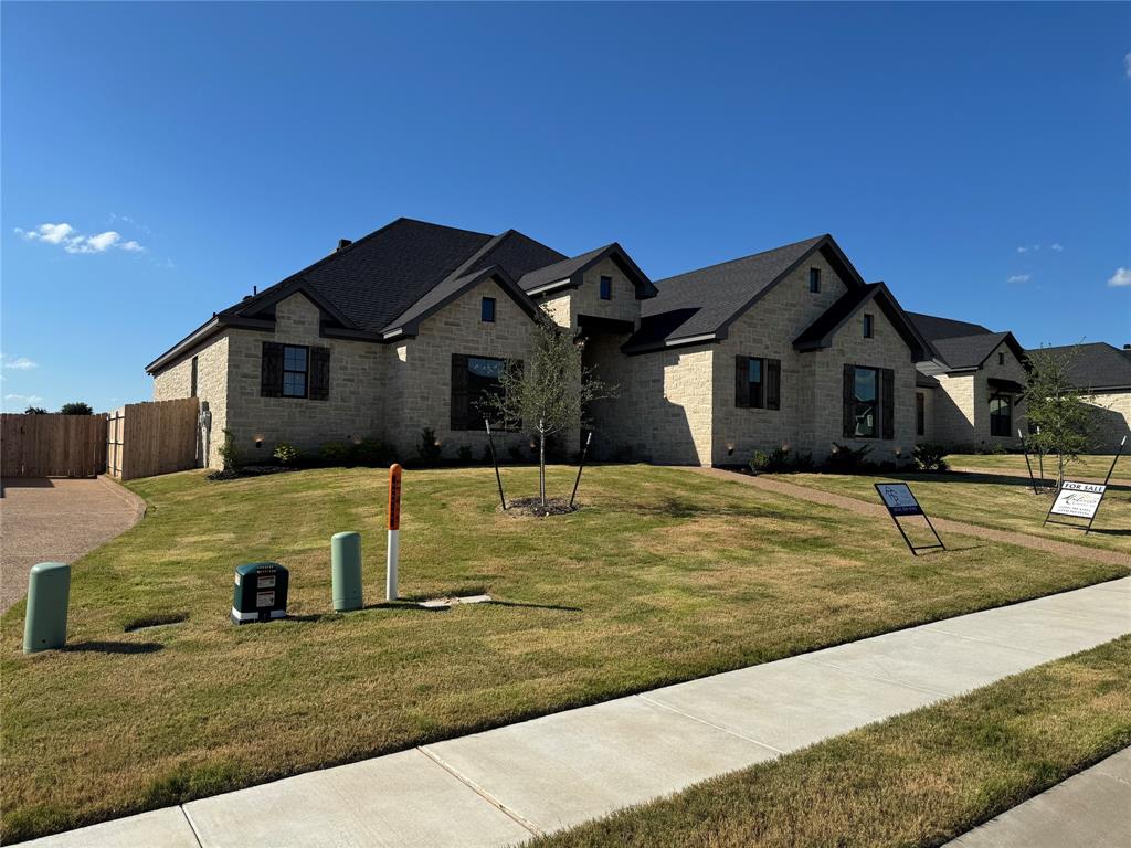 10109 Castleberry Lane