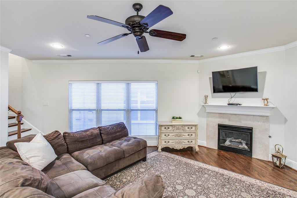 4524 Emerson Condos - Residential