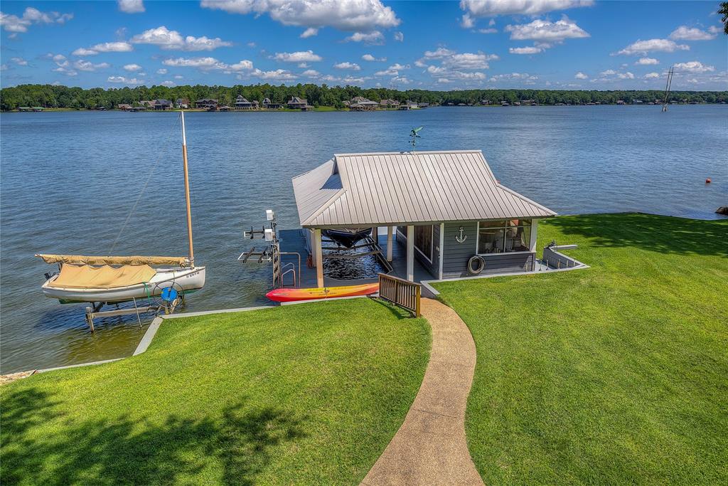 203 Hickory Hill Lane