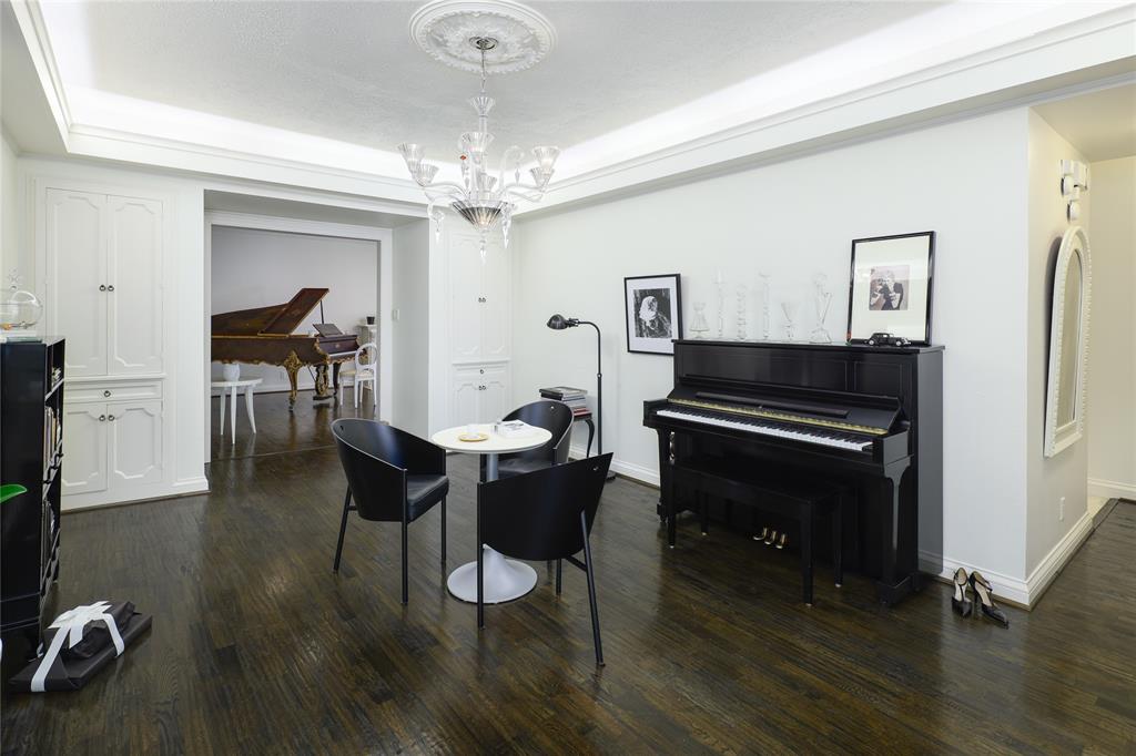 Imperial House Condo - Residential