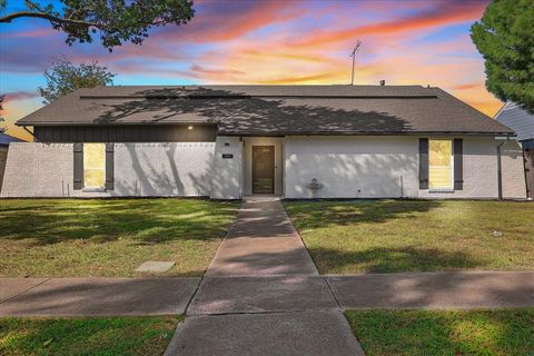 1203 Edgewood Drive Richardson TX 75081