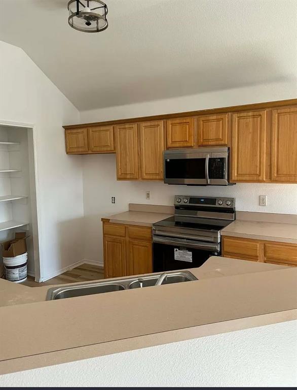 Huntington Village Add - Residential