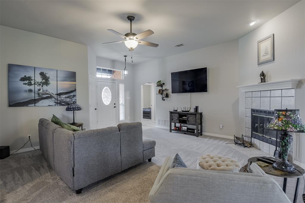 1303 Lariat Circle