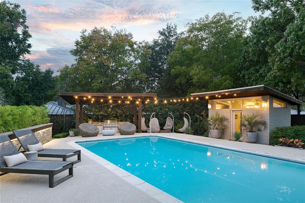 Russwood Acres 01 Instl - Residential