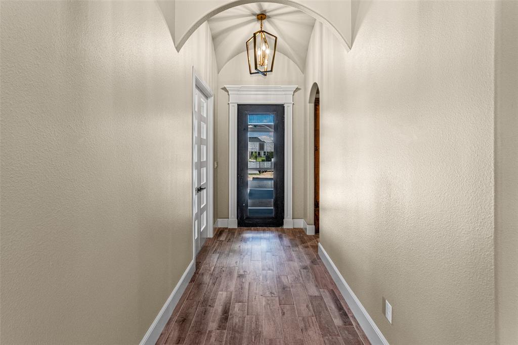1041 Mickelson Drive