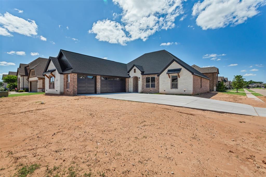 1041 Mickelson Drive