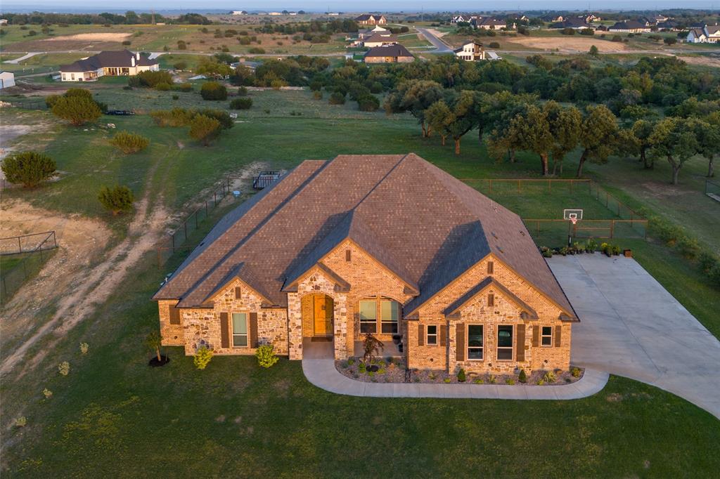 1077 Eagles Bluff Drive