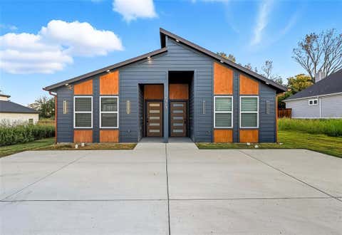 Photo of 1315 Oneal Street #B, Commerce, TX 75428 (MLS # 21278371)