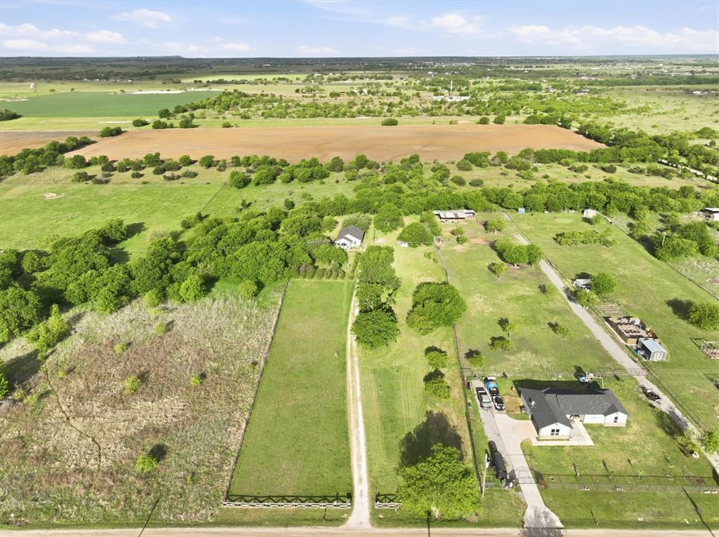 6733 County Road 912