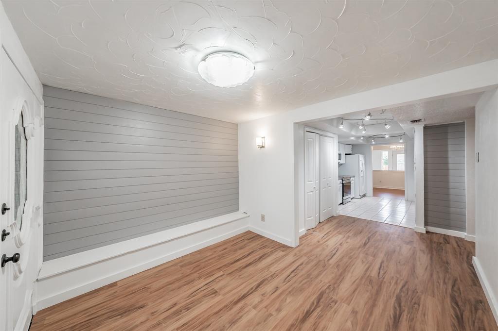 Shady Brook Twnhs Add - Residential