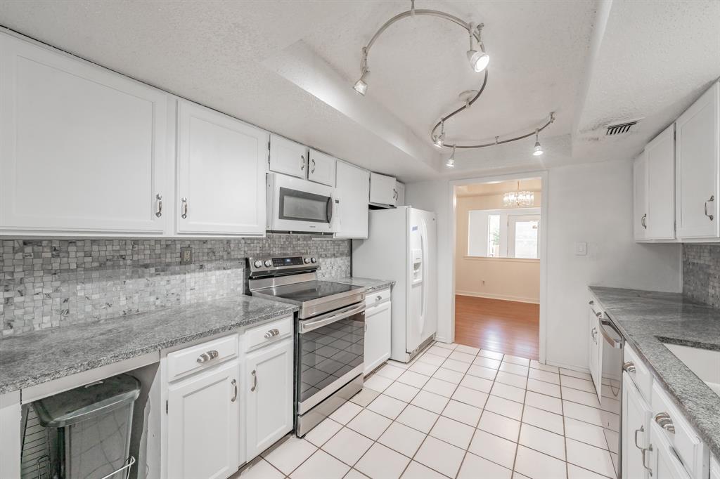 Shady Brook Twnhs Add - Residential