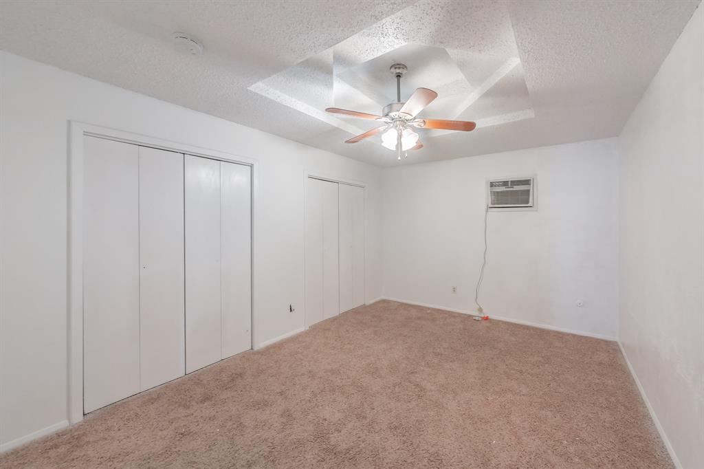 Shady Brook Twnhs Add - Residential