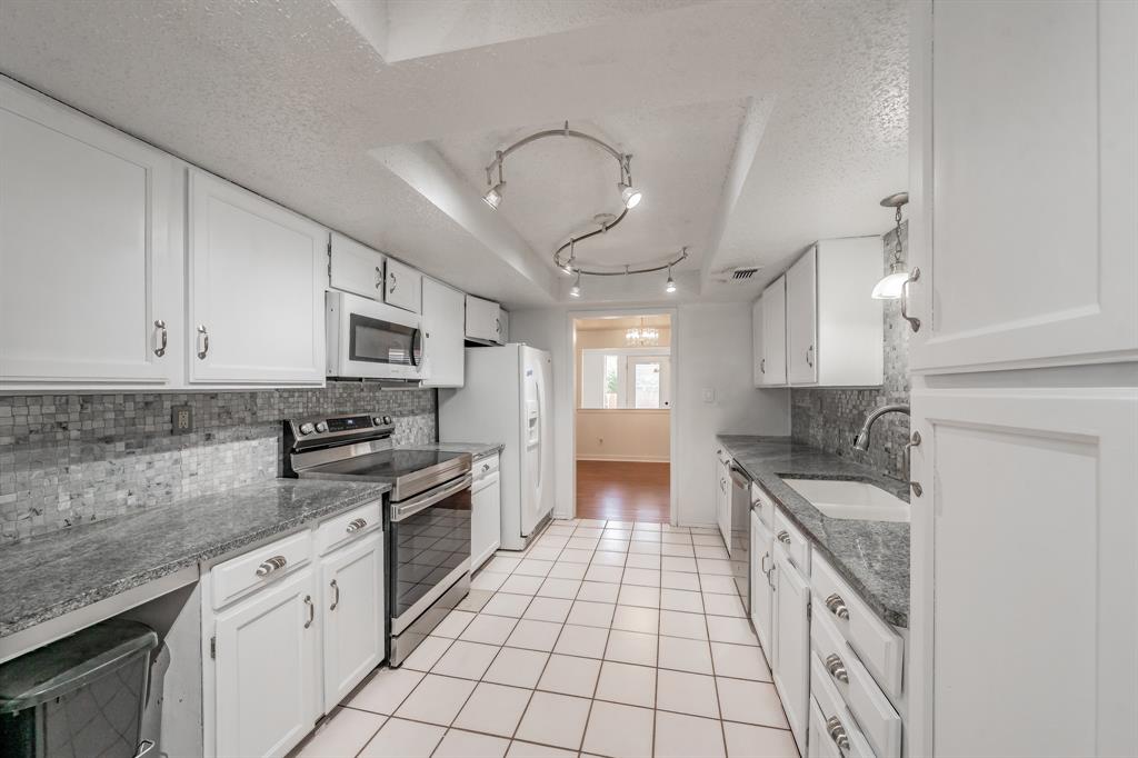 Shady Brook Twnhs Add - Residential