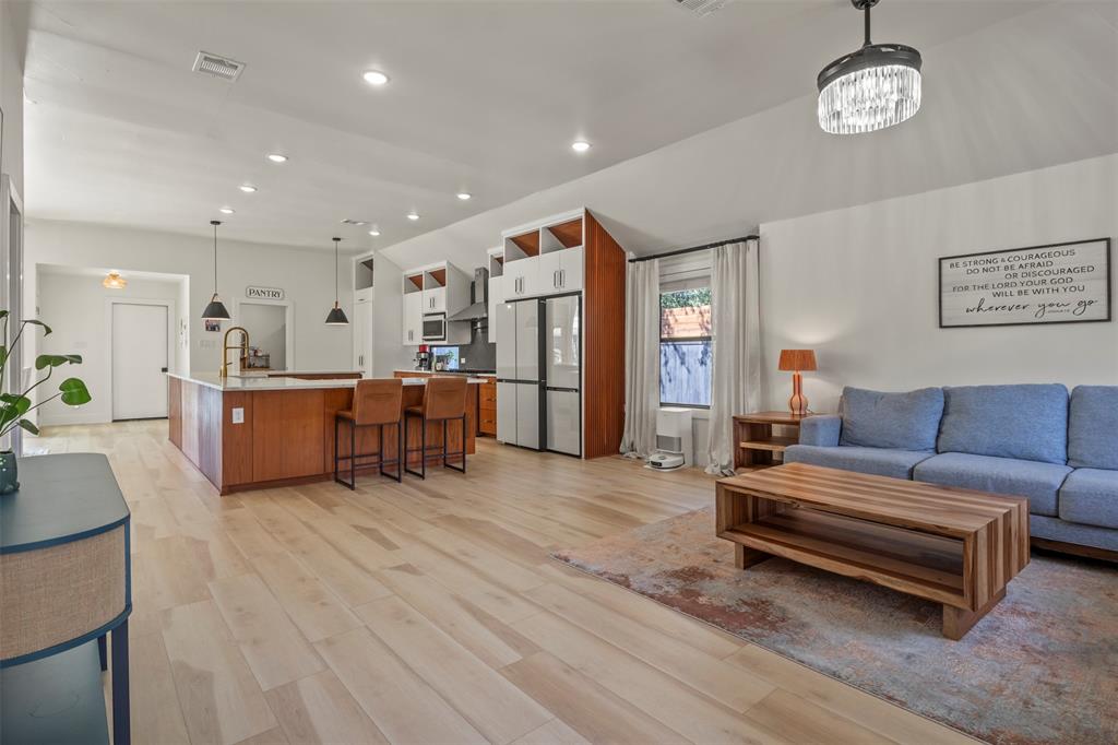 6217 Decatur Court