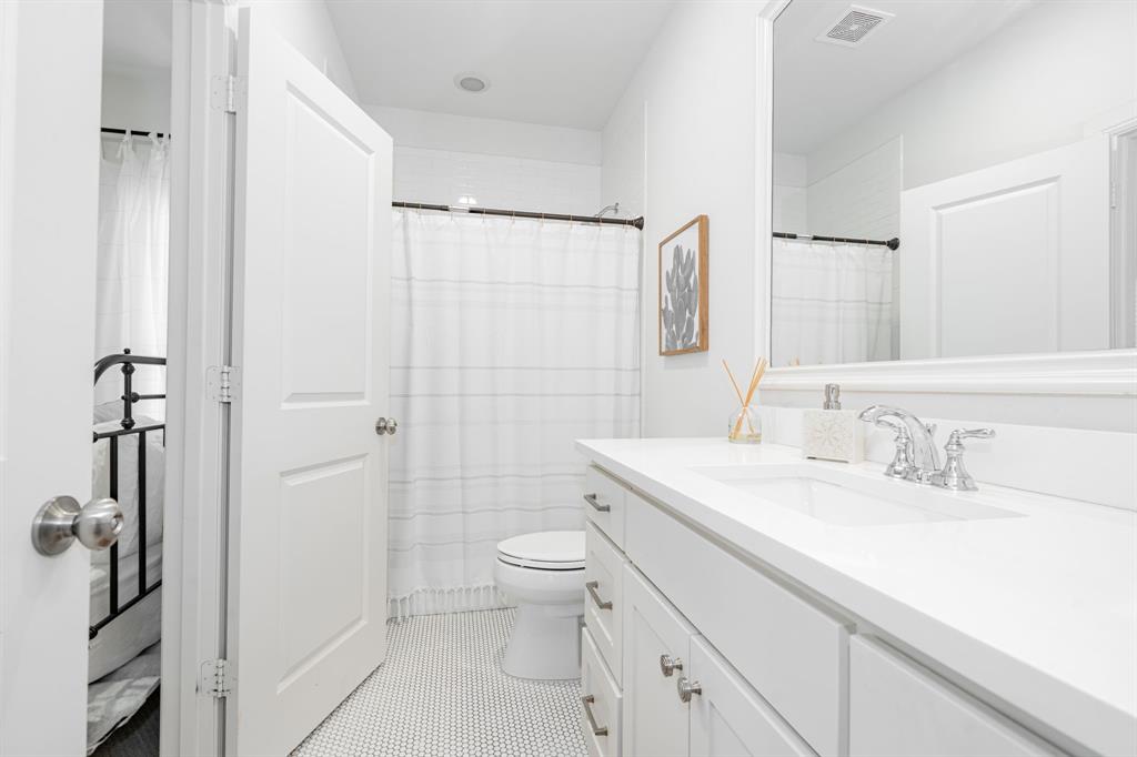 GEORGE J BRYAN REV - Residential Lease