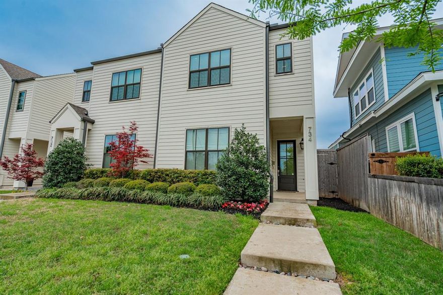 Discover your perfect rental in the heart of the vibrant Bishop Arts District. This fully furnished 3-bedroom, 2.5-bathroom home is a true gem, professionally designed with the finest touches to ensure comfort and style. Every detail, from the handpicked pillows to the luxurious comforters, has been carefully chosen to create an unparalleled living experience. Whether you're relocating for work or a traveling nurse seeking a hassle-free home, this space is the epitome of sophistication and ease.
Step inside to a beautifully curated interior with wood floors and a dream kitchen featuring a spacious granite island—ideal for meal prep or casual entertaining. The kitchen shines with decorative lighting, tall cabinets, and ample storage, making it easy to settle in and feel right at home. The open-concept first floor effortlessly blends the living room, dining area, and kitchen into a perfect hub for relaxation or entertaining.
Upstairs, the three bedrooms have been thoughtfully designed to offer comfort and tranquility, with a luxurious primary suite that serves as a true retreat. The convenient laundry room adds to the ease of living in this home, and the private back courtyard offers a peaceful escape—perfect for quiet mornings with coffee or relaxing with your small pet.
Located just steps from the best restaurants, trendy coffee shops, and unique boutiques in Bishop Arts, and minutes from Downtown, this home combines convenience and style in the best possible way. Move-in ready and designed to offer the highest level of comfort, this home is a rare find you won’t want to miss!