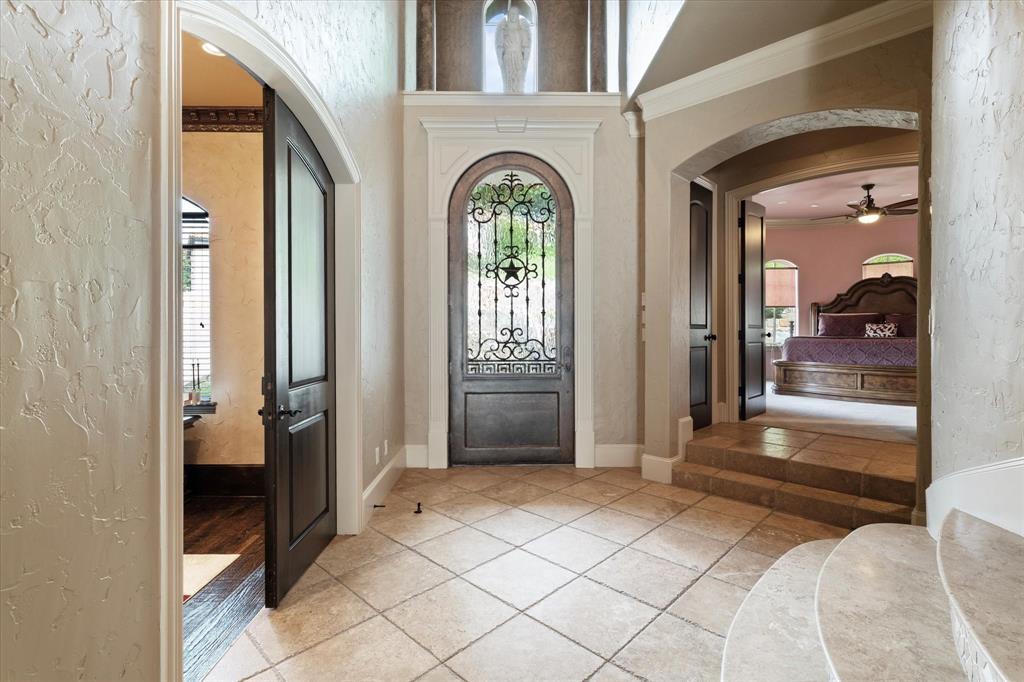 1608 Rivercrest Court