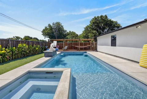 Photo of 3193 Northaven Road, Dallas, TX 75229 (MLS # 21393956)