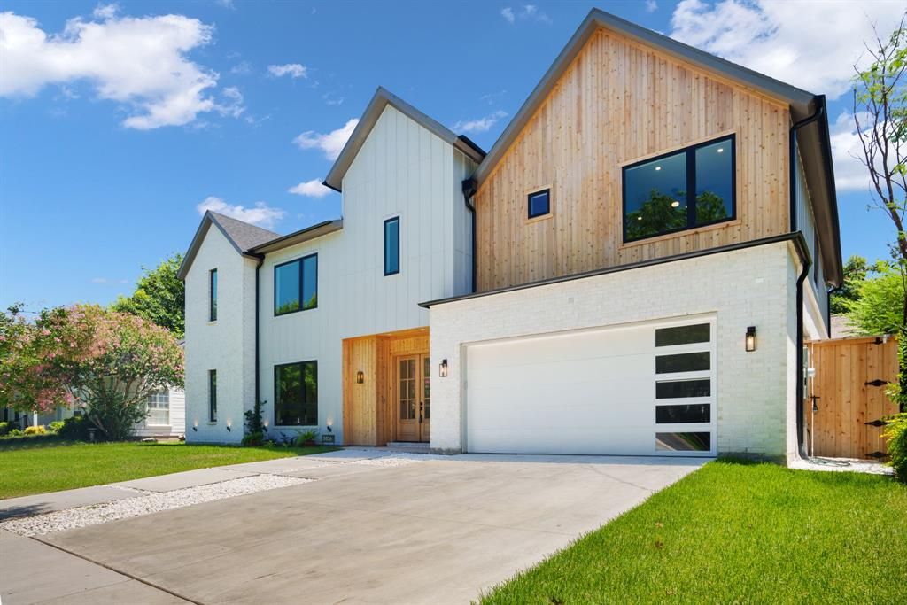 Photo of 5836 Kenwood Avenue, Dallas, TX 75206 (MLS # 21150818)