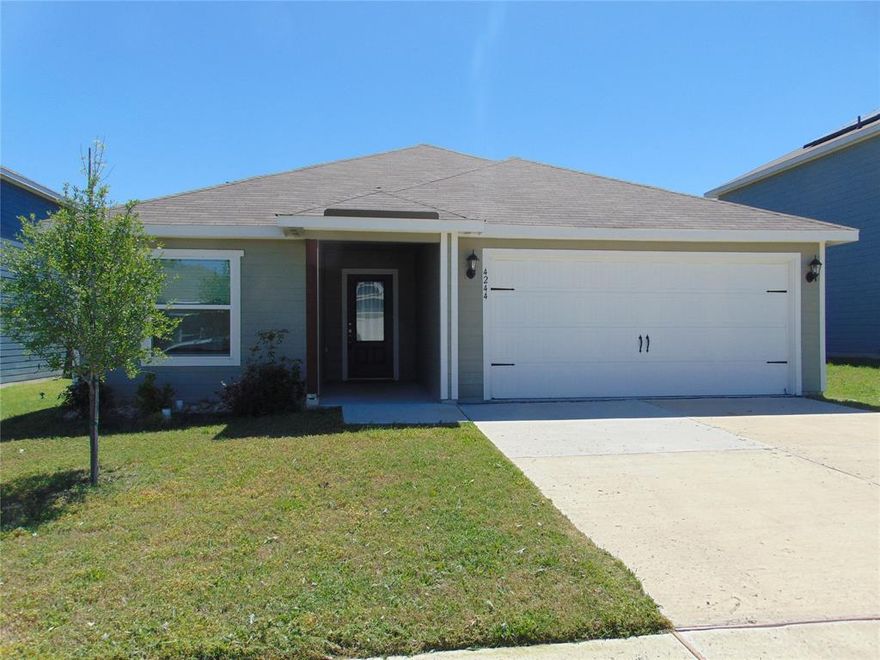 BARELY LIVED IN!  Priced to Sell!  Freshly painted 2026.  Granite counters.  High ceilings.  Master suite has a huge closet.  All move-in ready.  THIS HOUSE IS NOT FOR RENT.