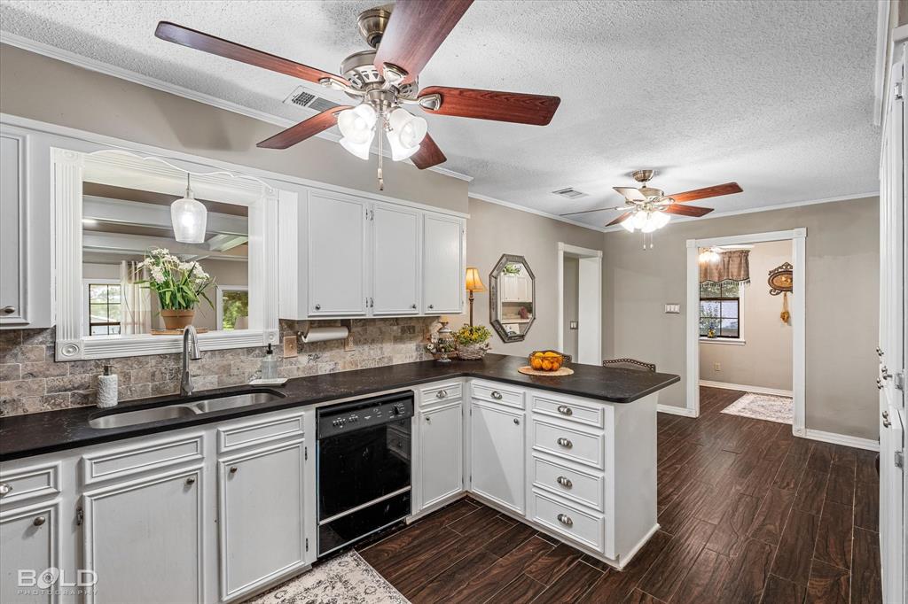 Coushatta, Louisiana 71019, United States, 3 Bedrooms Bedrooms, ,2 BathroomsBathrooms,Residential,Active,142922