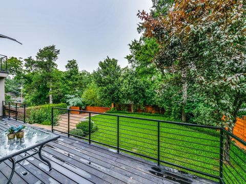 Tiny photo for 919 Knott Place, Dallas, TX 75208 (MLS # 21153592)