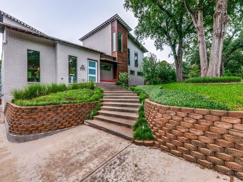 Tiny photo for 919 Knott Place, Dallas, TX 75208 (MLS # 21153592)