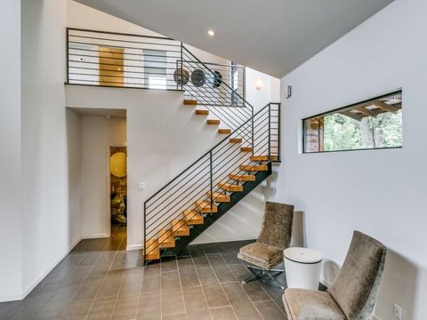 Tiny photo for 919 Knott Place, Dallas, TX 75208 (MLS # 21153592)