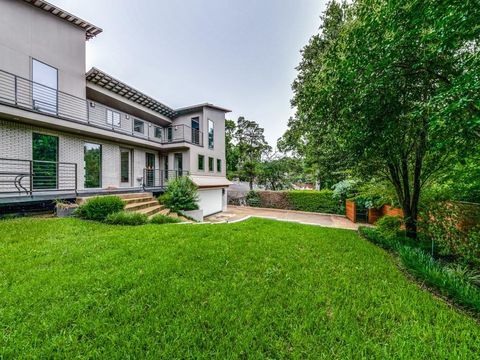 Tiny photo for 919 Knott Place, Dallas, TX 75208 (MLS # 21153592)