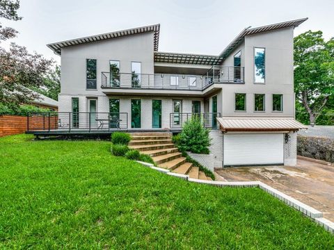 Tiny photo for 919 Knott Place, Dallas, TX 75208 (MLS # 21153592)