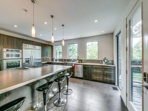 Tiny photo for 919 Knott Place, Dallas, TX 75208 (MLS # 21153592)