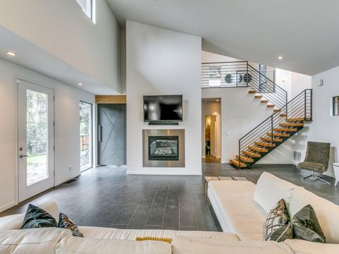 Tiny photo for 919 Knott Place, Dallas, TX 75208 (MLS # 21153592)